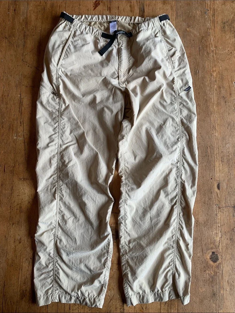 Patagonia Men's Tan Cargo Pants - Picture 4 of 16